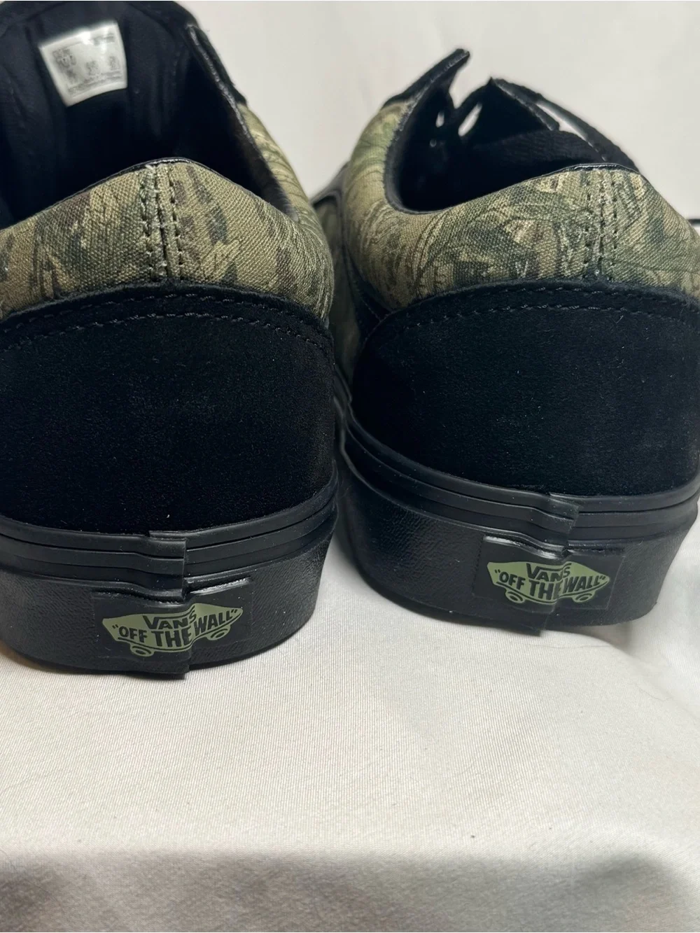 NWOT Vans Old Skool Black Camo Low Top Skate Shoes Size 10